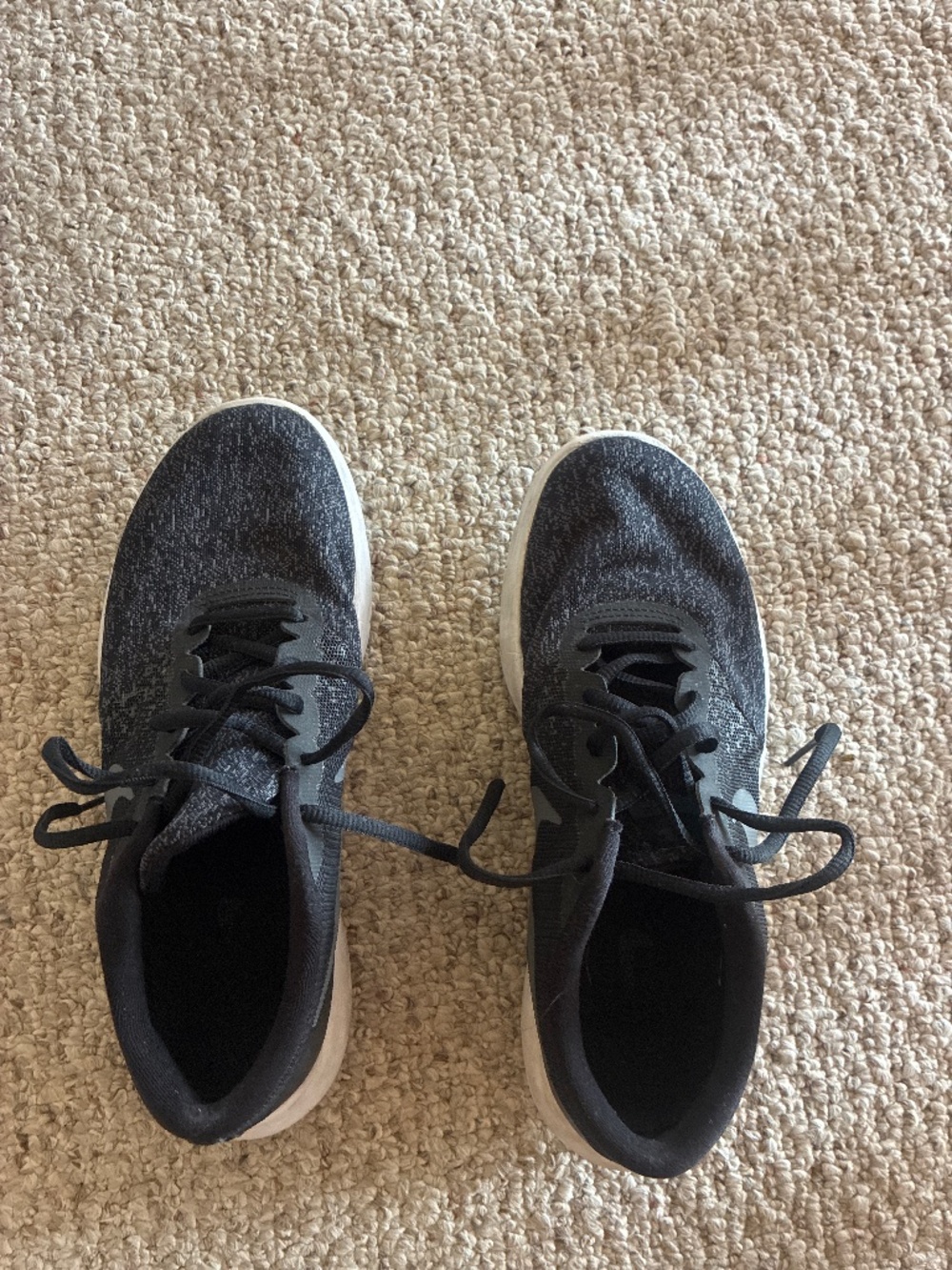 Nike gym shoes